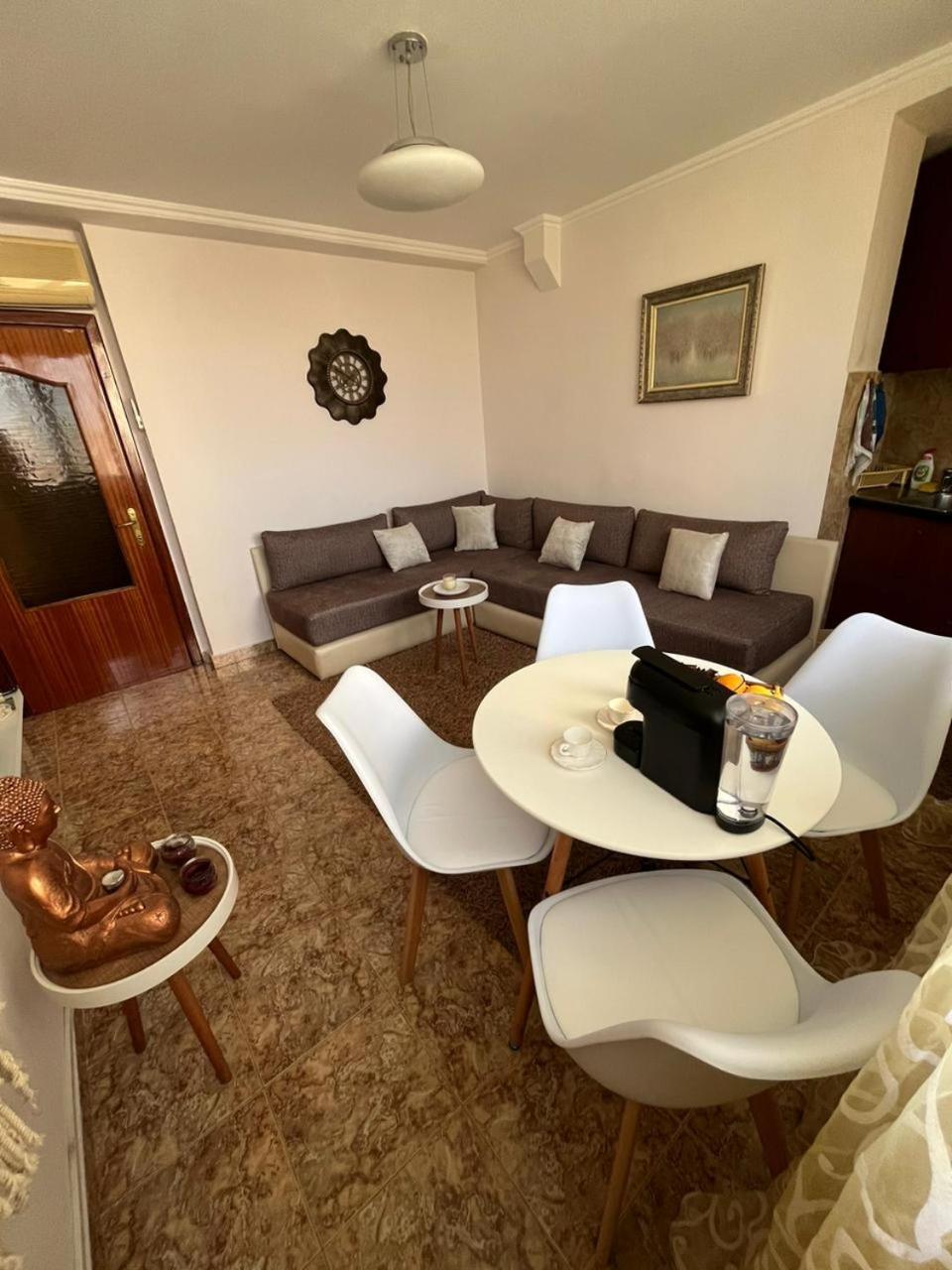 Tirana Center Tourist Apartment ภายนอก รูปภาพ